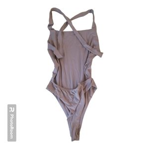Revolve Brand Unknown Open Back, Cross Strap Bodysuit sz Medium in Dusty Rose